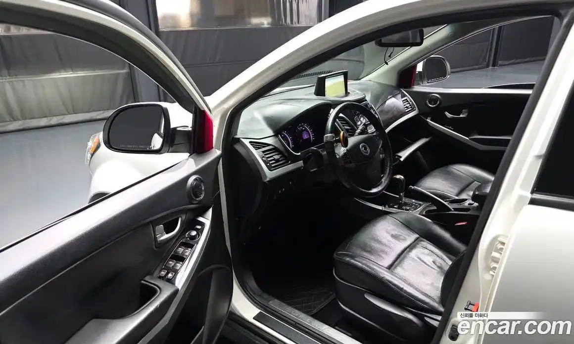 SsangYong Korando 2015 2.0 Автомат в Москве № 341671, фото 10