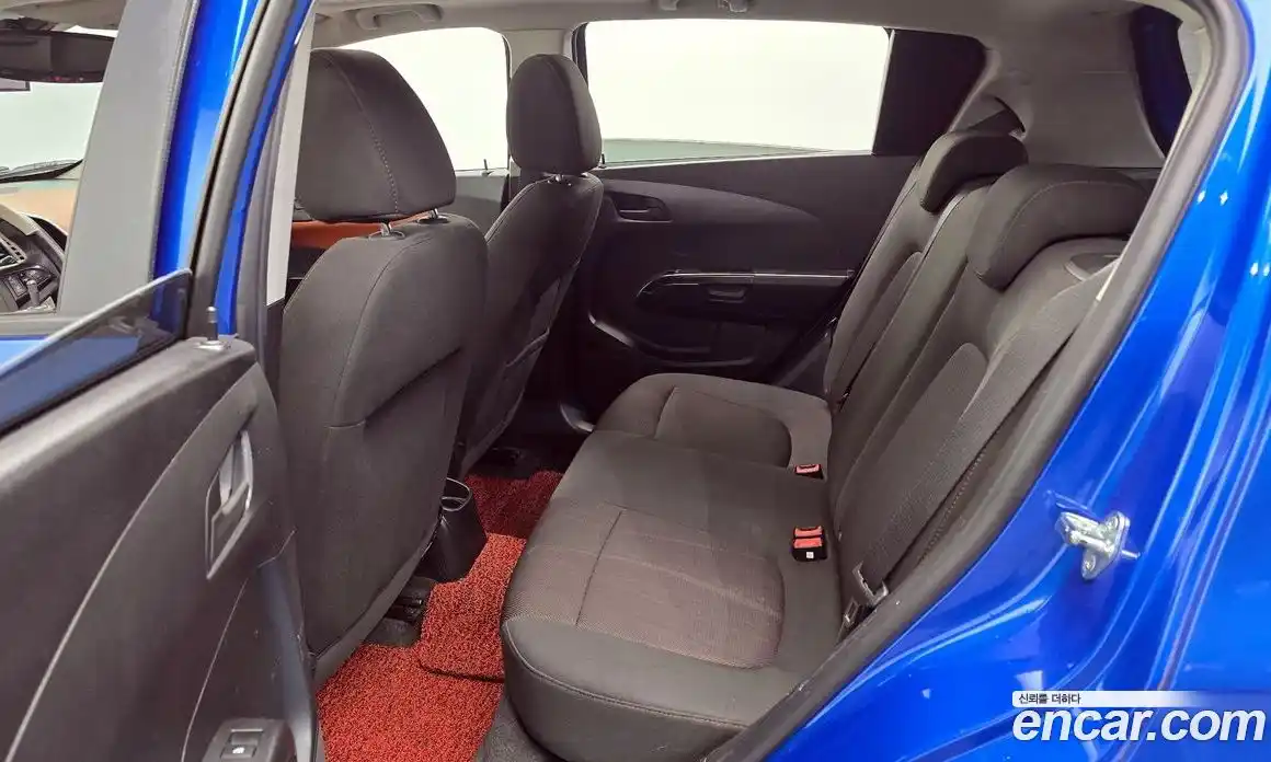 Chevrolet Aveo 2014 1.6 Автомат в Москве № 38437, фото 15