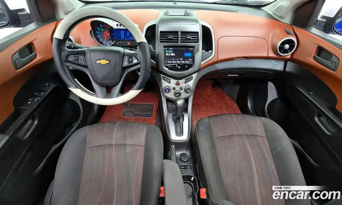 Chevrolet Aveo 2014 1.6 Автомат в Москве № 38437, фото 8