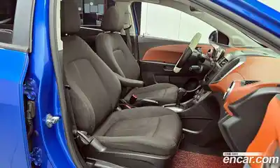 Chevrolet Aveo 2014 1.6 Автомат в Москве № 38437, миниатюра 9