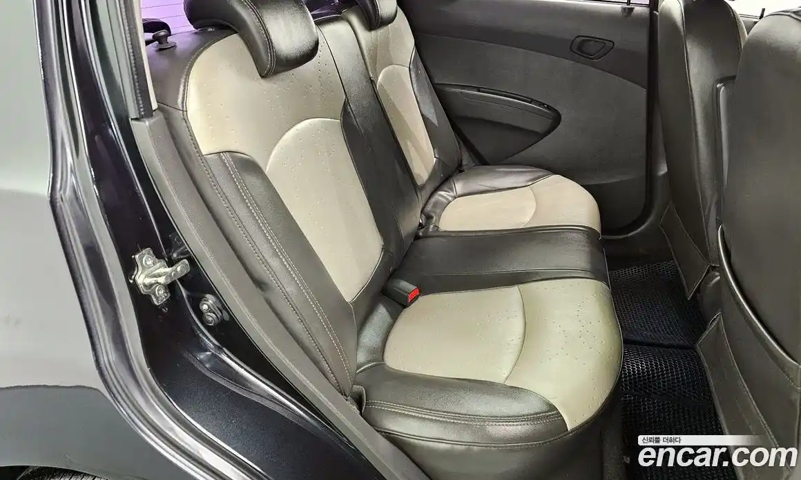 Chevrolet Spark 2012 1.0 Автомат в Москве № 40481, фото 19