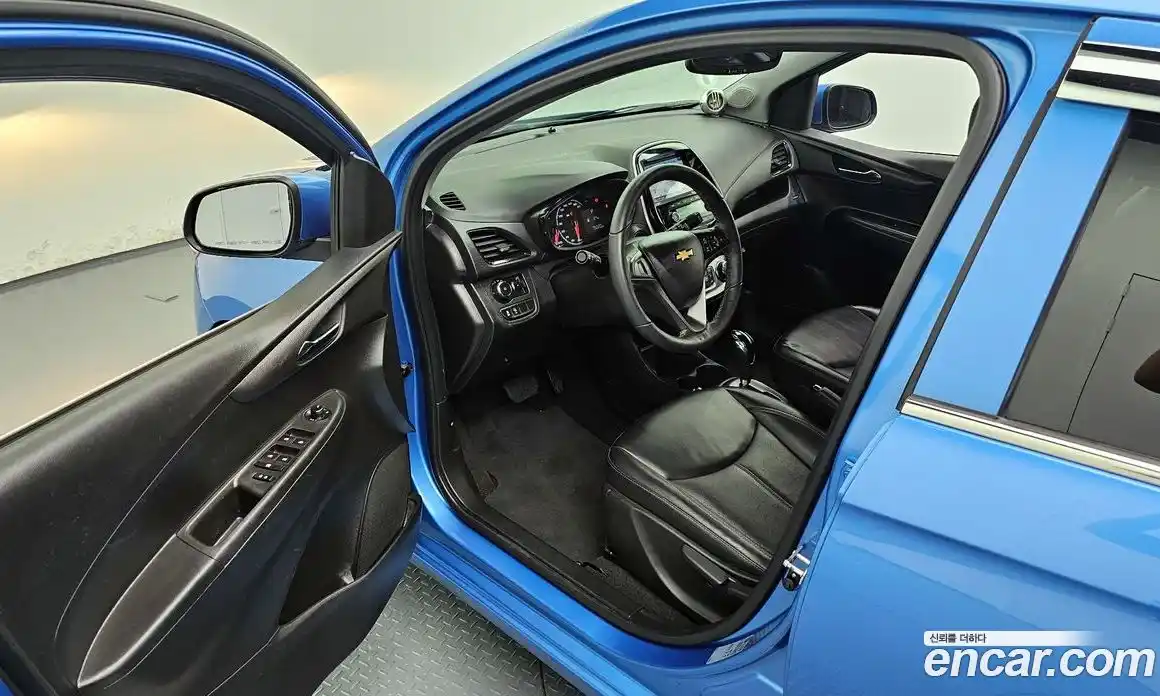 Chevrolet Spark 2018 1.0 Автомат в Москве № 42086, фото 3