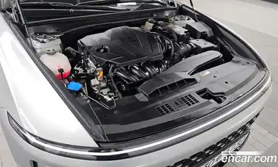 Hyundai Grandeur 2023 2.5 Автомат в Москве № 44237, миниатюра 3