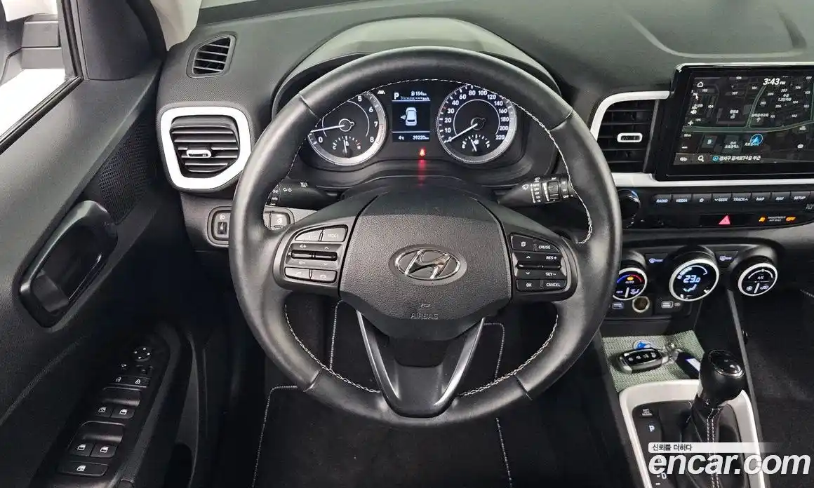 Hyundai Venue 2022 1.6 Автомат в Москве № 44972, фото 14