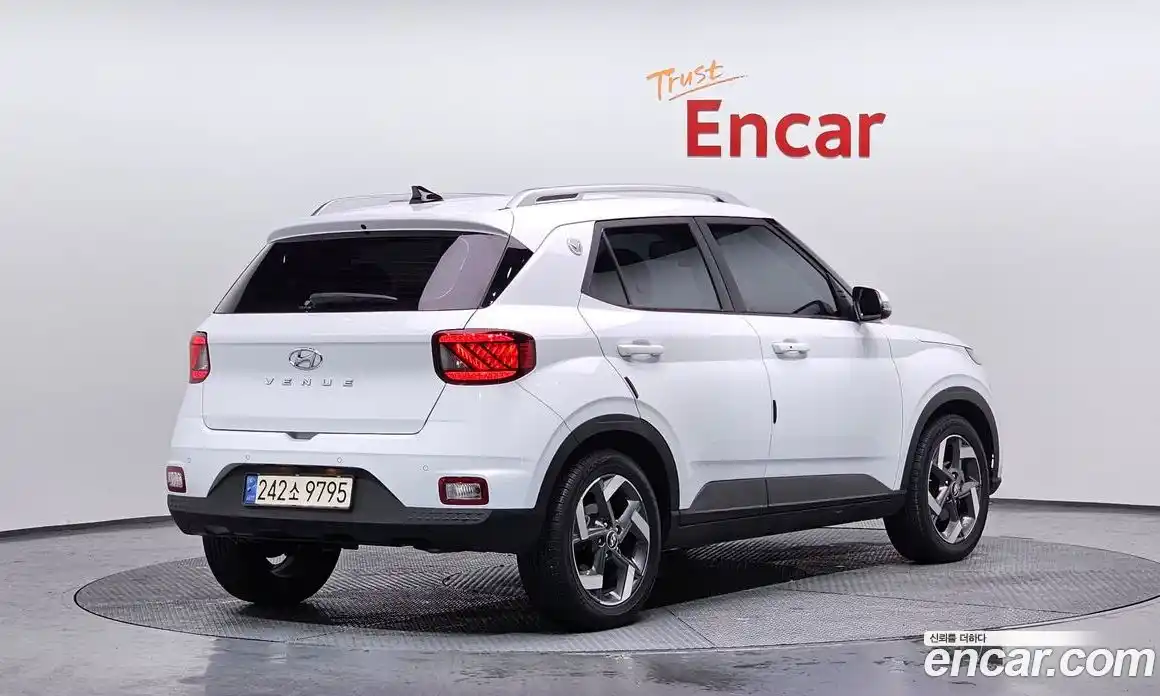 Hyundai Venue 2022 1.6 Автомат в Москве № 44972, фото 17