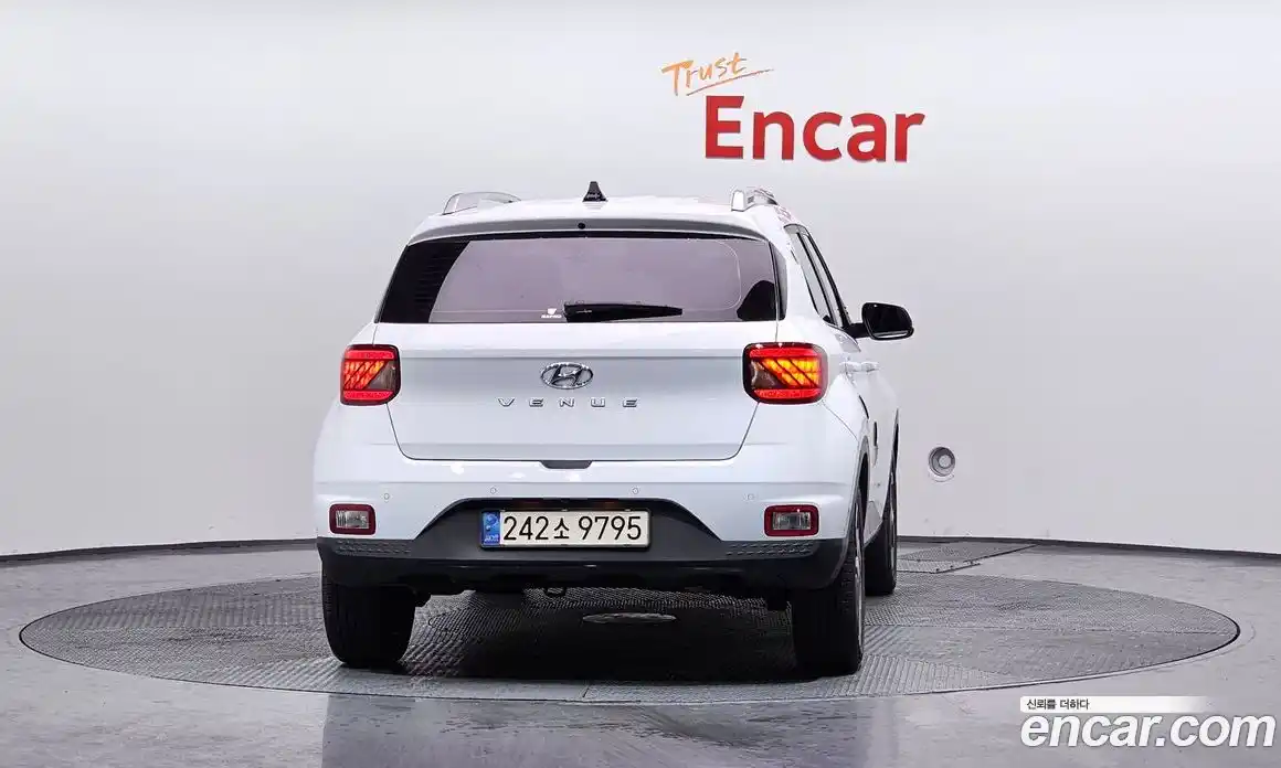 Hyundai Venue 2022 1.6 Автомат в Москве № 44972, фото 8