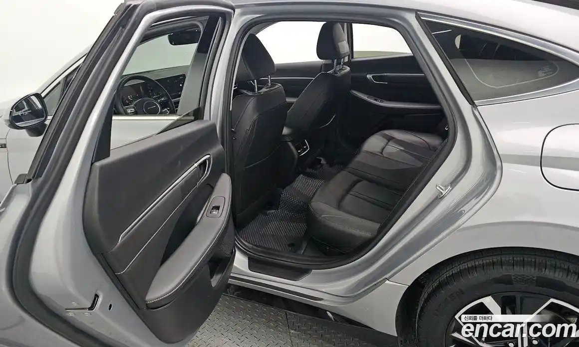 Hyundai Sonata 2025 2.0 Автомат в Москве № 45582, фото 17