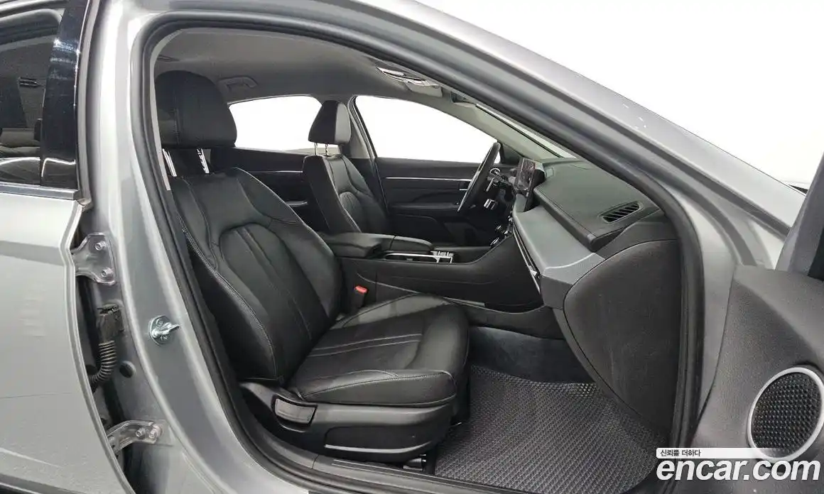 Hyundai Sonata 2025 2.0 Автомат в Москве № 45582, фото 9