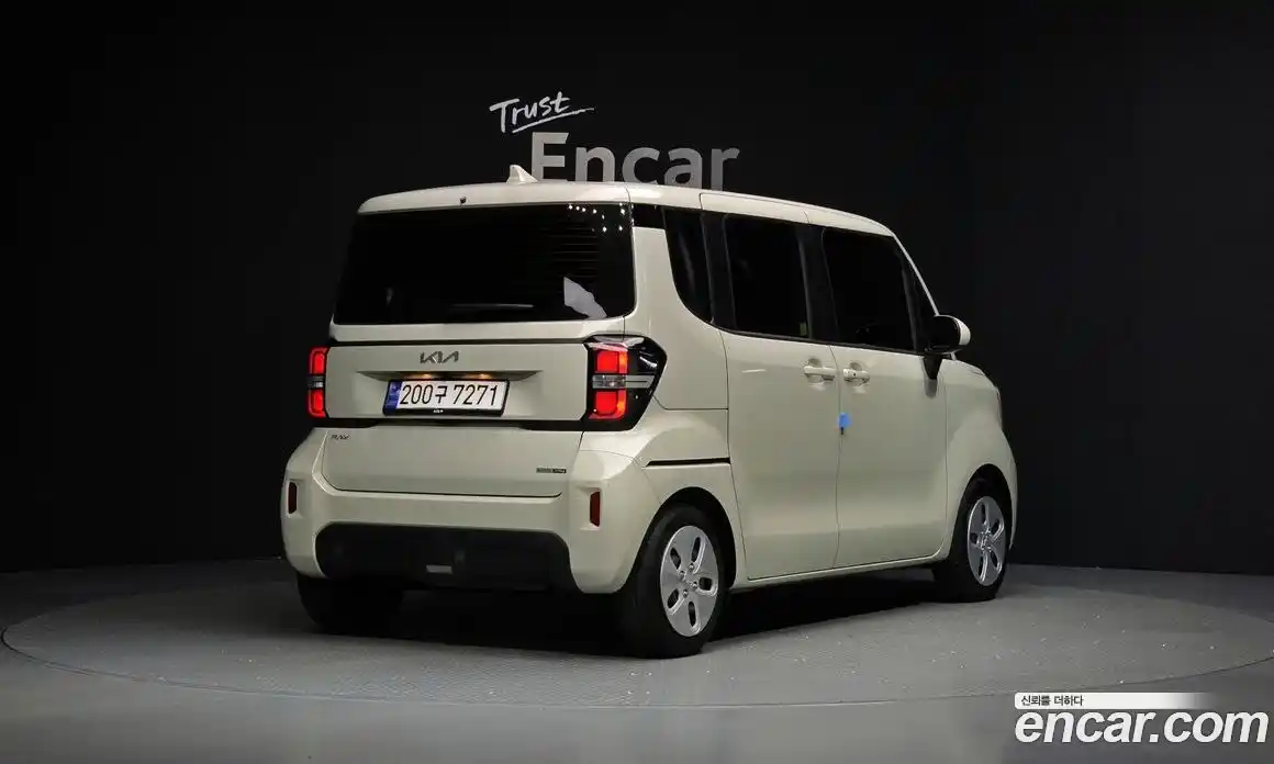 Kia Ray 2024 1.0 Автомат в Москве № 53375, фото 17