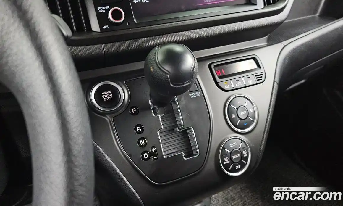 Kia Ray 2024 1.0 Автомат в Москве № 53375, фото 5