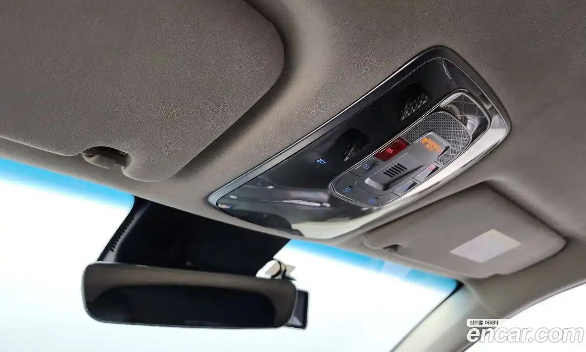 Genesis GV70 2022 0.1 Автомат в Москве № 56362, фото 14