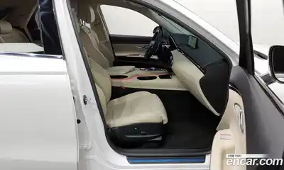 Genesis GV70 2023 2.5 Автомат в Москве № 57384, миниатюра 9