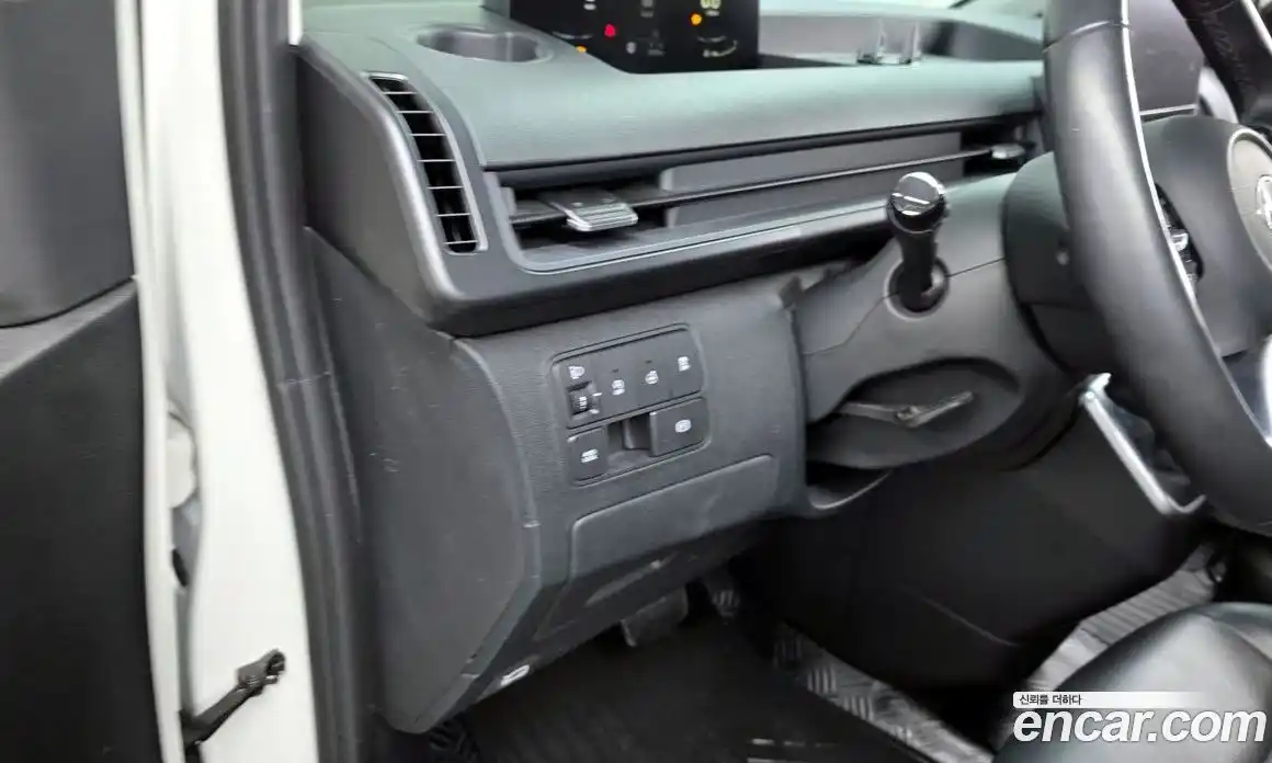 Hyundai Staria 2023 2.2 Автомат в Москве № 6292, фото 13