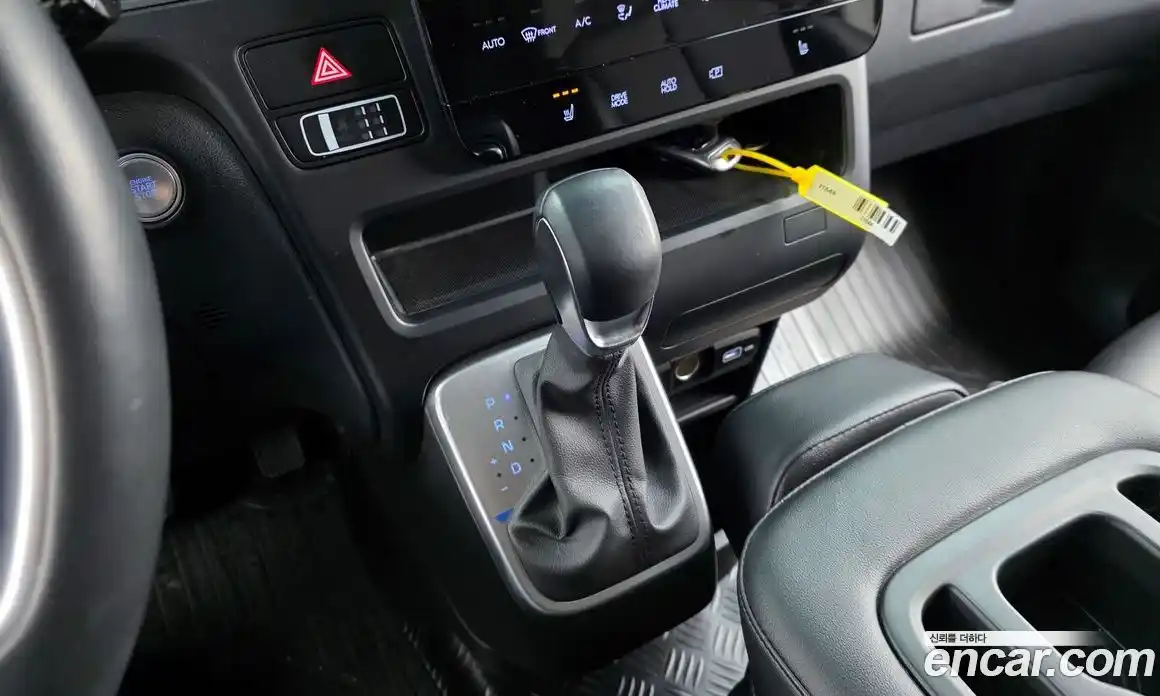 Hyundai Staria 2023 2.2 Автомат в Москве № 6292, фото 5