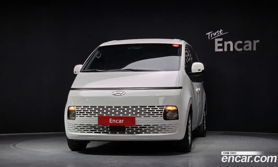 Hyundai Staria 2023 2.2 Автомат в Москве № 6292, фото 8