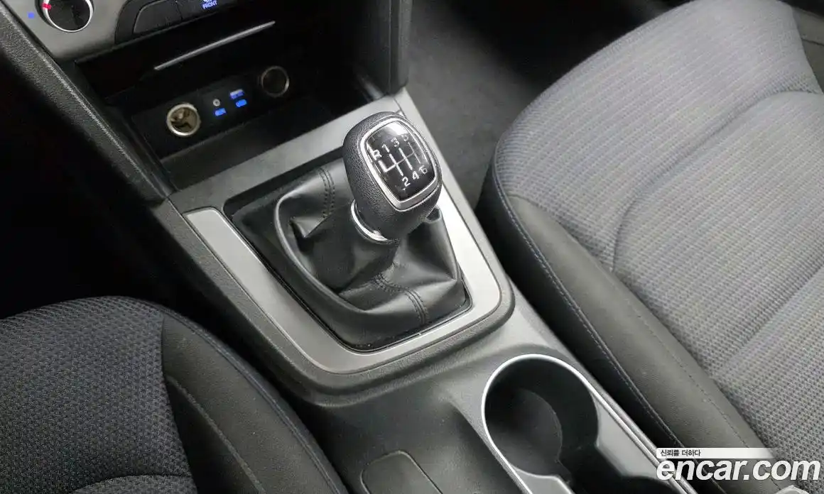 Hyundai Avante 2017 1.6 Механическая в Москве № 8053, фото 15