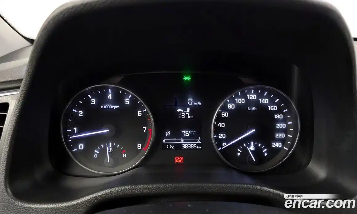 Hyundai Avante 2017 1.6 Механическая в Москве № 8053, фото 3