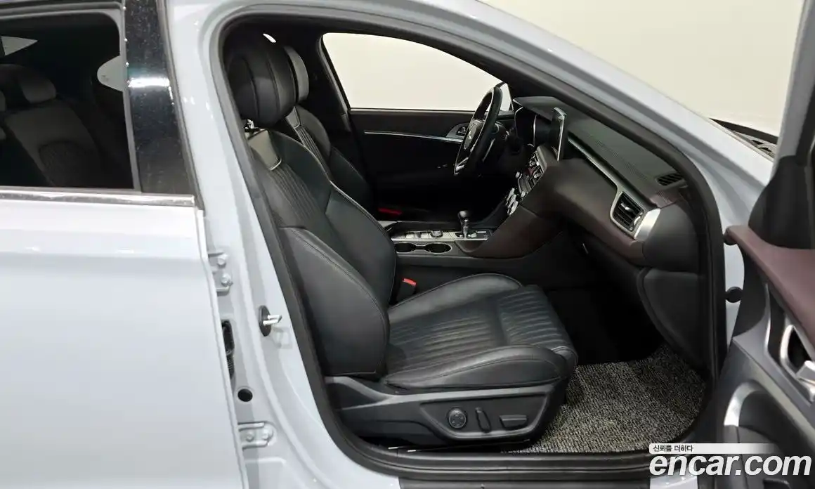 Genesis G70 2019 2.0 Автомат в Москве № 83655, фото 1