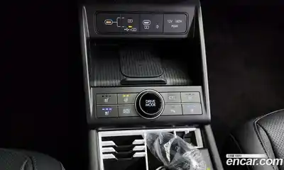 Hyundai Kona 2024 1.6 Автомат в Москве № 87295, миниатюра 3