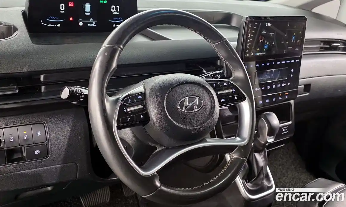 Hyundai Staria 2023 2.2 Автомат в Москве № 88683, фото 11