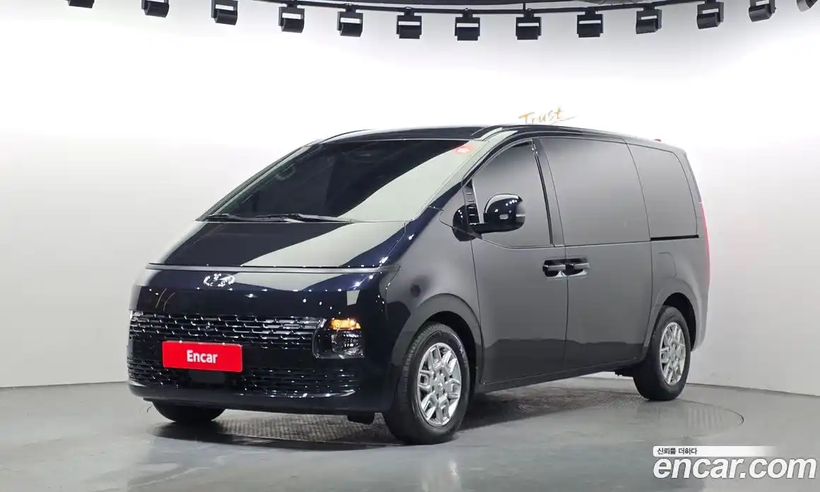 Hyundai Staria 2023 2.2 Автомат в Москве № 88683, фото 13