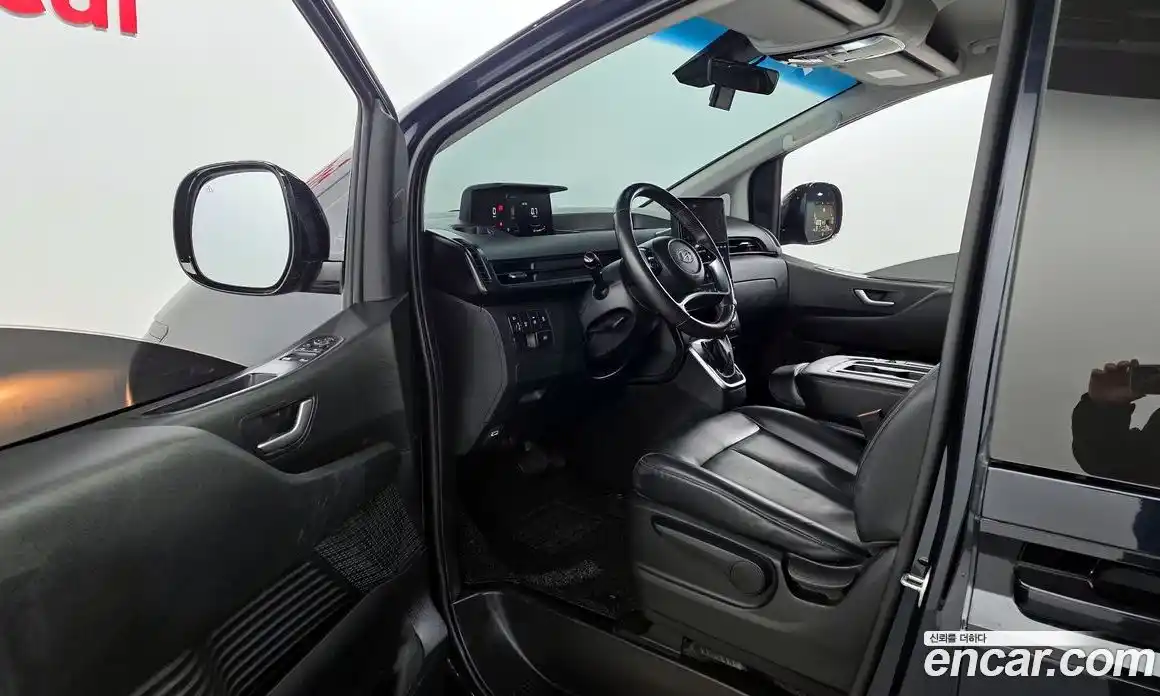 Hyundai Staria 2023 2.2 Автомат в Москве № 88683, фото 15