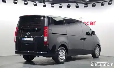 Hyundai Staria 2023 2.2 Автомат в Москве № 88683, миниатюра 2