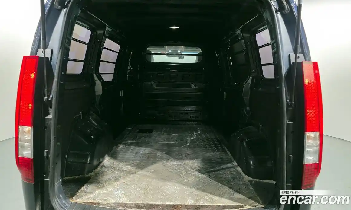 Hyundai Staria 2023 2.2 Автомат в Москве № 88683, фото 8