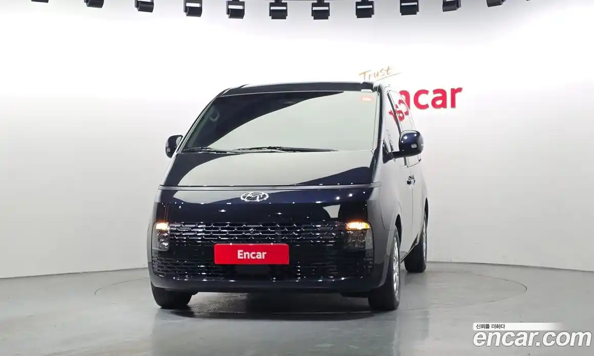 Hyundai Staria 2023 2.2 Автомат в Москве № 88683, фото 9