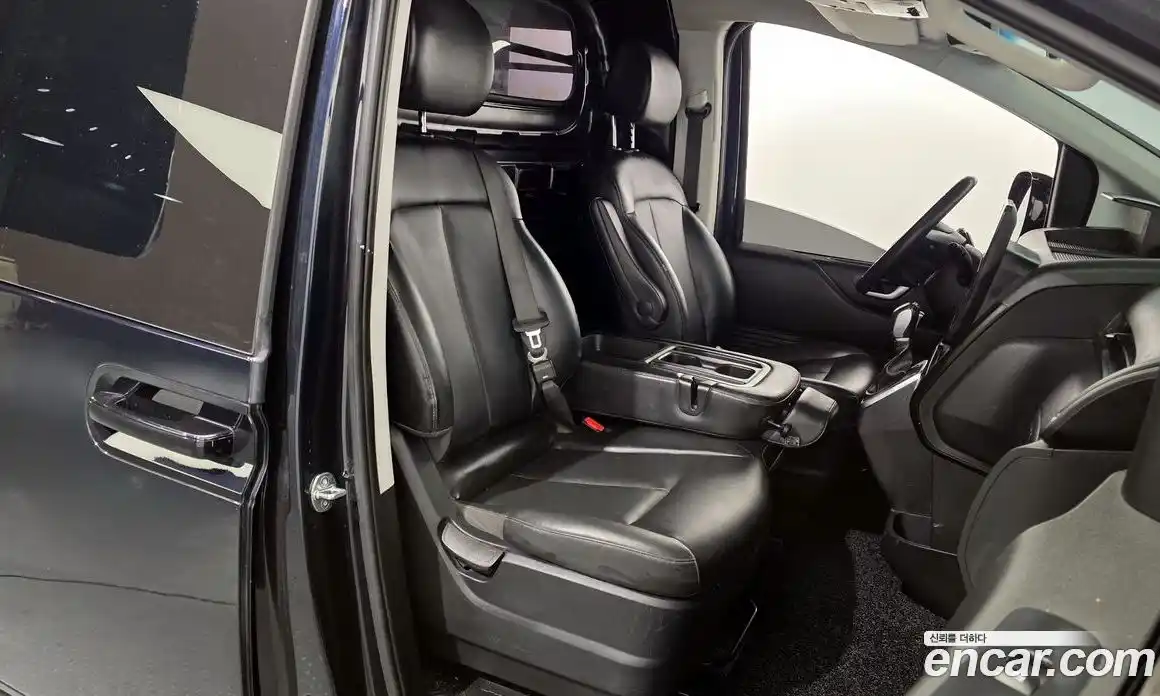 Hyundai Staria 2023 2.2 Автомат в Москве № 88683, фото 10