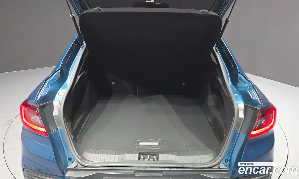 Renault XM3 2023 1.6 Автомат в Москве № 106536, фото 7