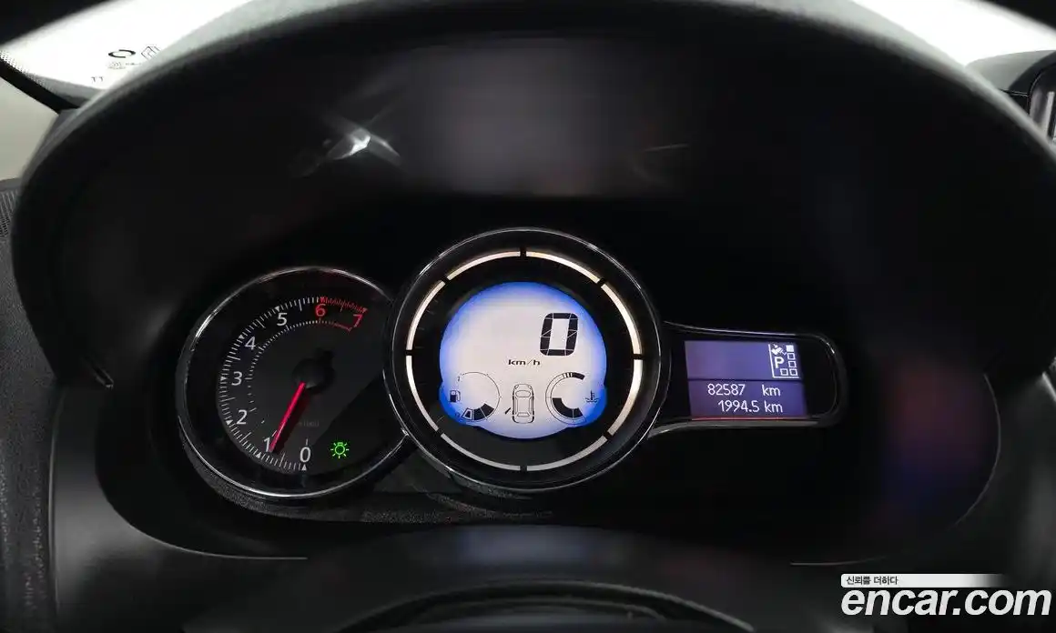 Renault SM3 2014 1.6 Автомат в Москве № 107321, фото 16