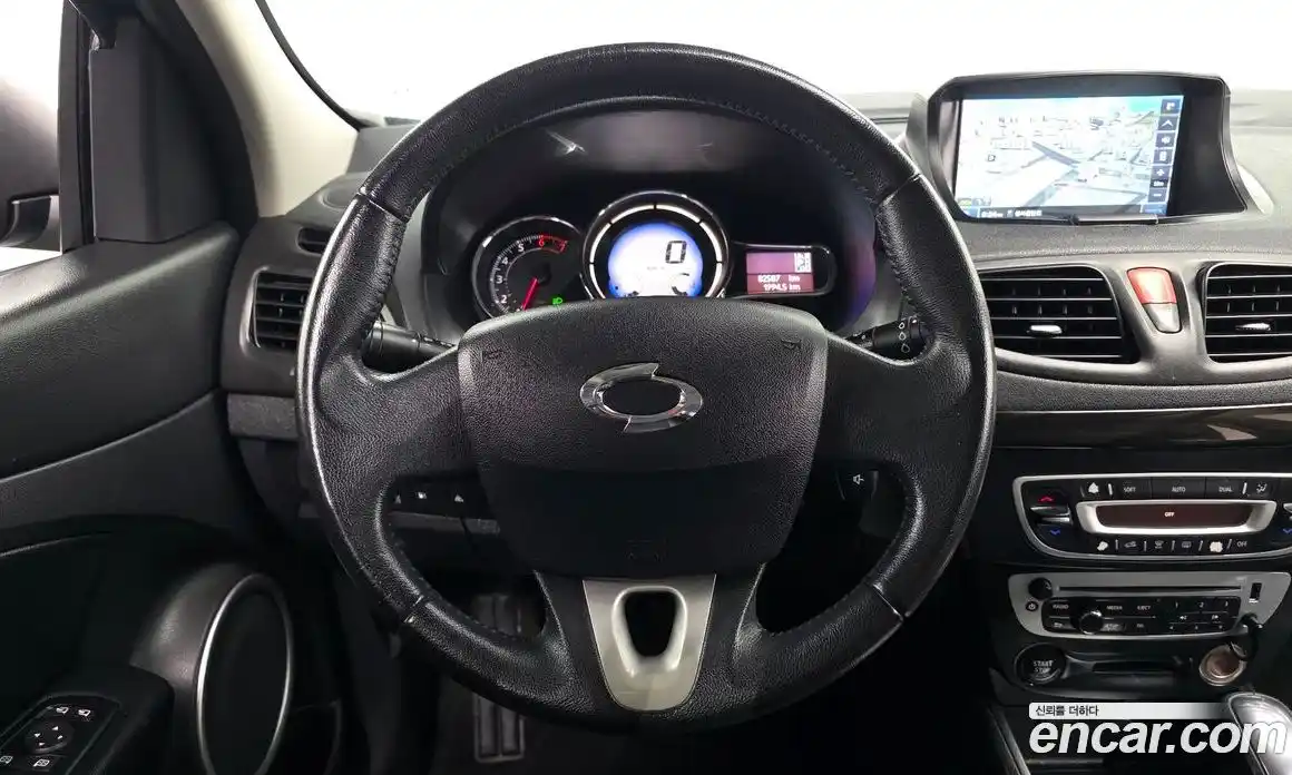 Renault SM3 2014 1.6 Автомат в Москве № 107321, фото 10