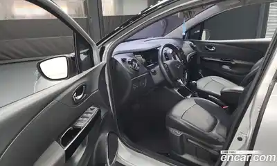 Renault QM3 2014 1.5 Автомат в Москве № 107359, миниатюра 12