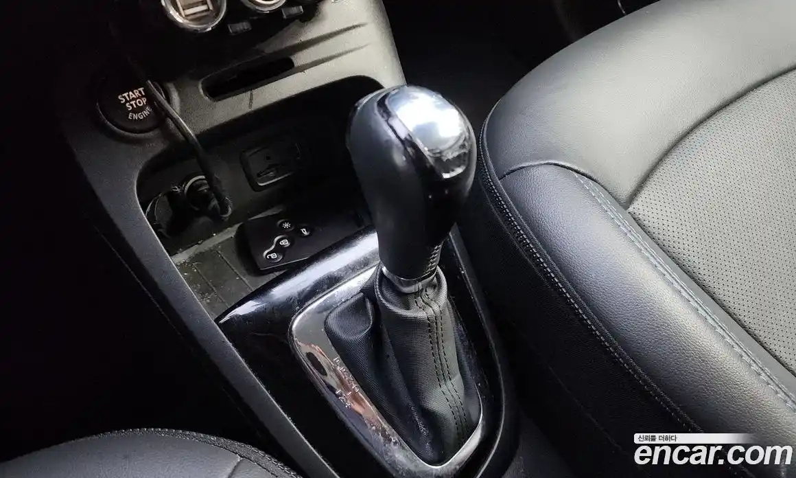 Renault QM3 2014 1.5 Автомат в Москве № 107359, фото 14