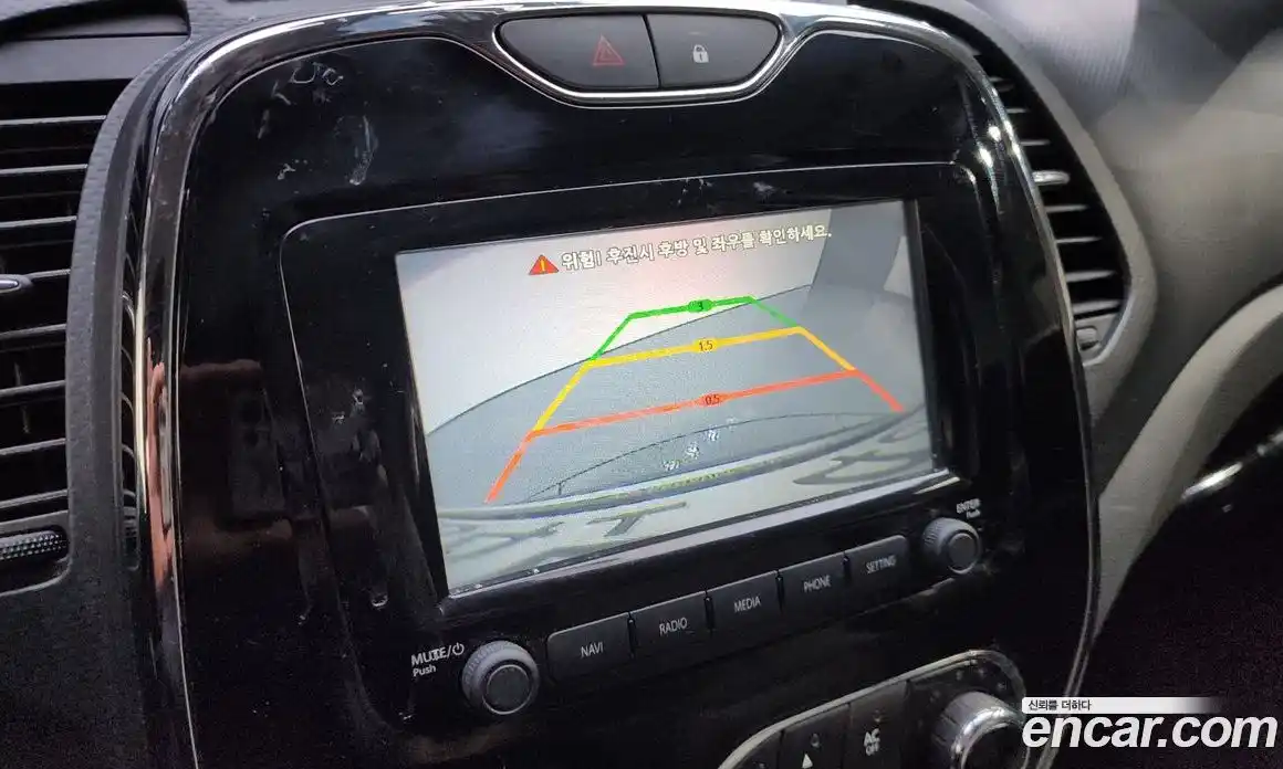 Renault QM3 2014 1.5 Автомат в Москве № 107359, фото 16