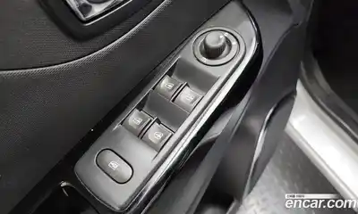 Renault QM3 2014 1.5 Автомат в Москве № 107359, миниатюра 4