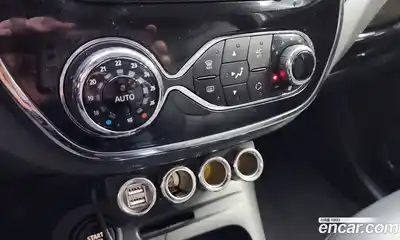 Renault QM3 2014 1.5 Автомат в Москве № 107359, миниатюра 9