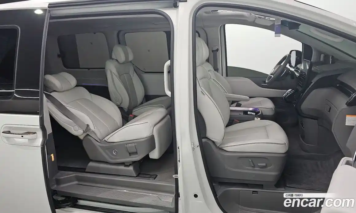 Hyundai Staria 2025 1.6 Автомат в Москве № 107611, фото 18