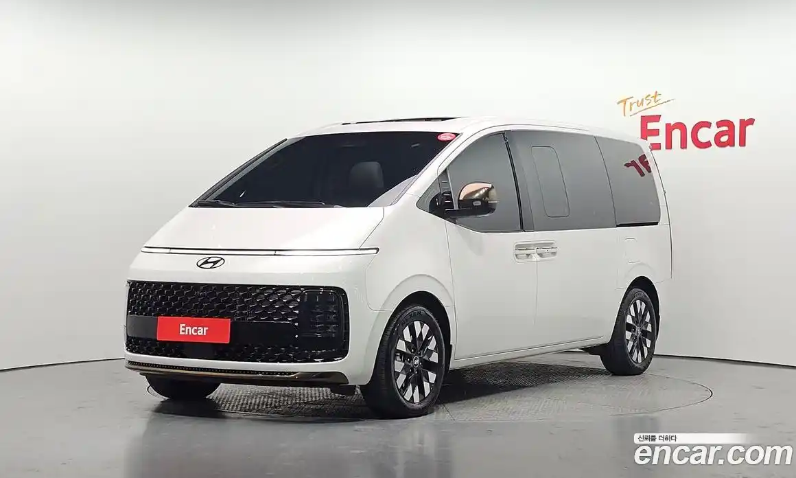 Hyundai Staria 2025 1.6 Автомат в Москве № 107611, фото 3