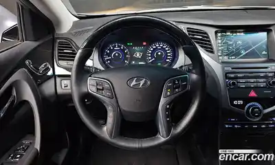 Hyundai Grandeur 2016 3.0 Автомат в Москве № 111158, миниатюра 2
