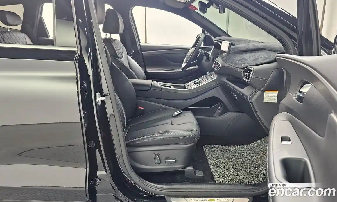 Hyundai Santa Fe 2023 1.6 Автомат в Москве № 111221, фото 15