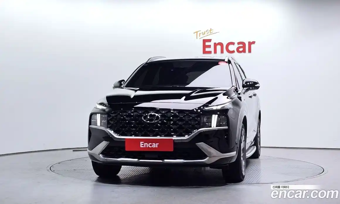 Hyundai Santa Fe 2023 1.6 Автомат в Москве № 111221, фото 3