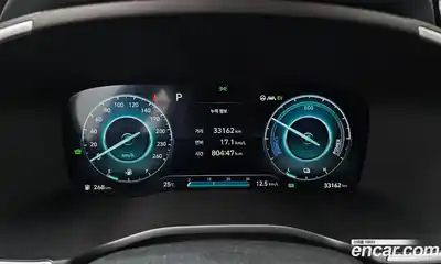 Hyundai Santa Fe 2023 1.6 Автомат в Москве № 111221, миниатюра 10