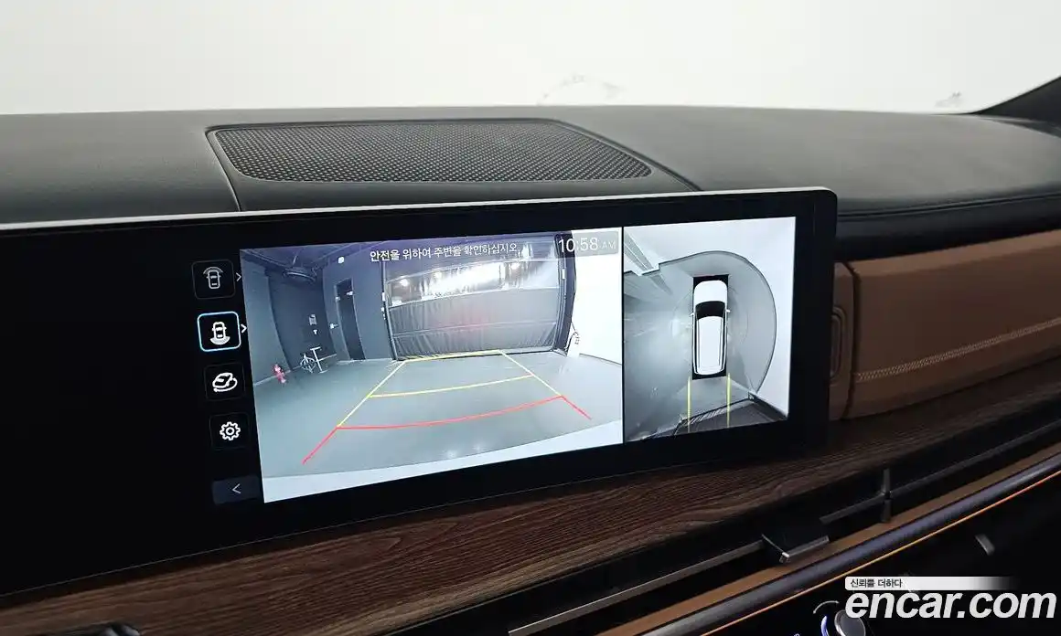 Hyundai Santa Fe 2024 1.6 Автомат в Москве № 113313, фото 18