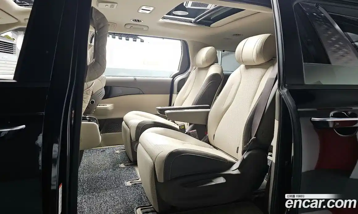 Kia Canival 2026 3.5 Автомат в Москве № 114545, фото 18