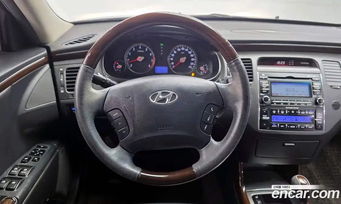 Hyundai Grandeur 2009 2.7 Автомат в Москве № 115007, фото 17