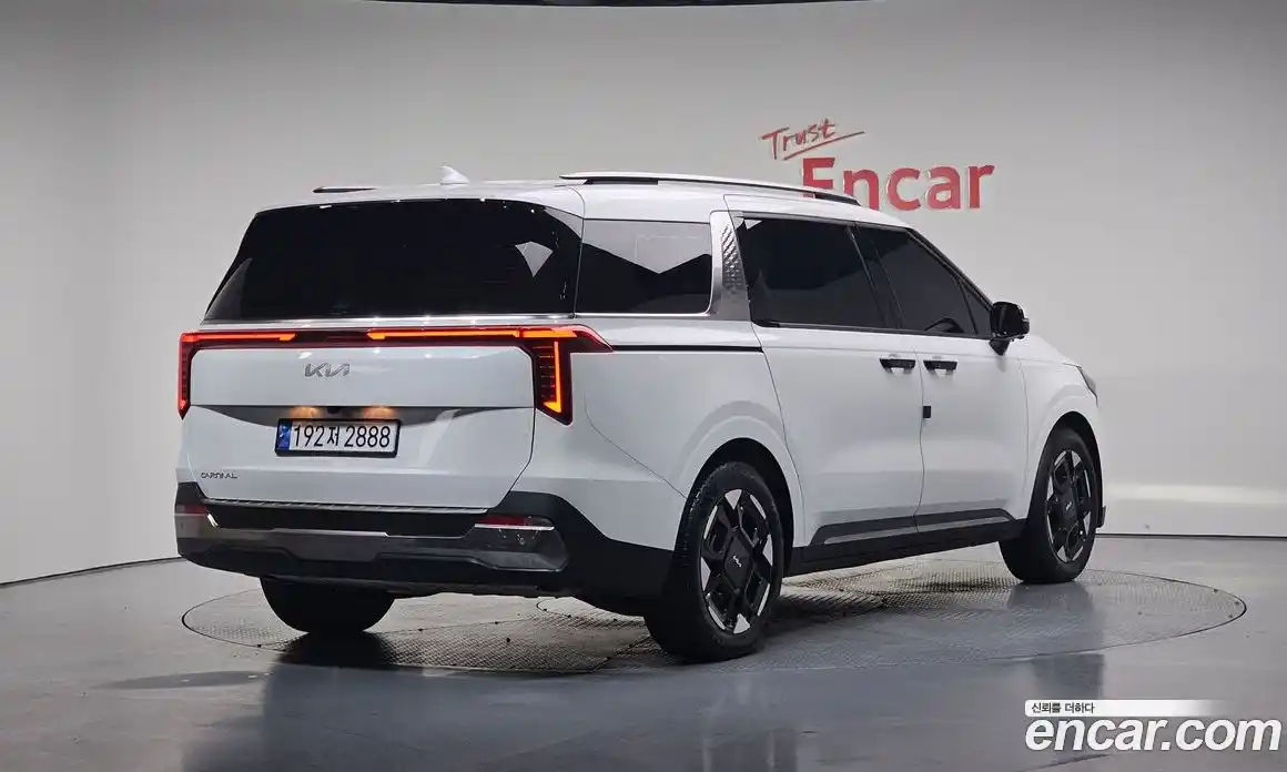 Kia Canival 2024 2.2 Автомат в Москве № 120173, фото 13