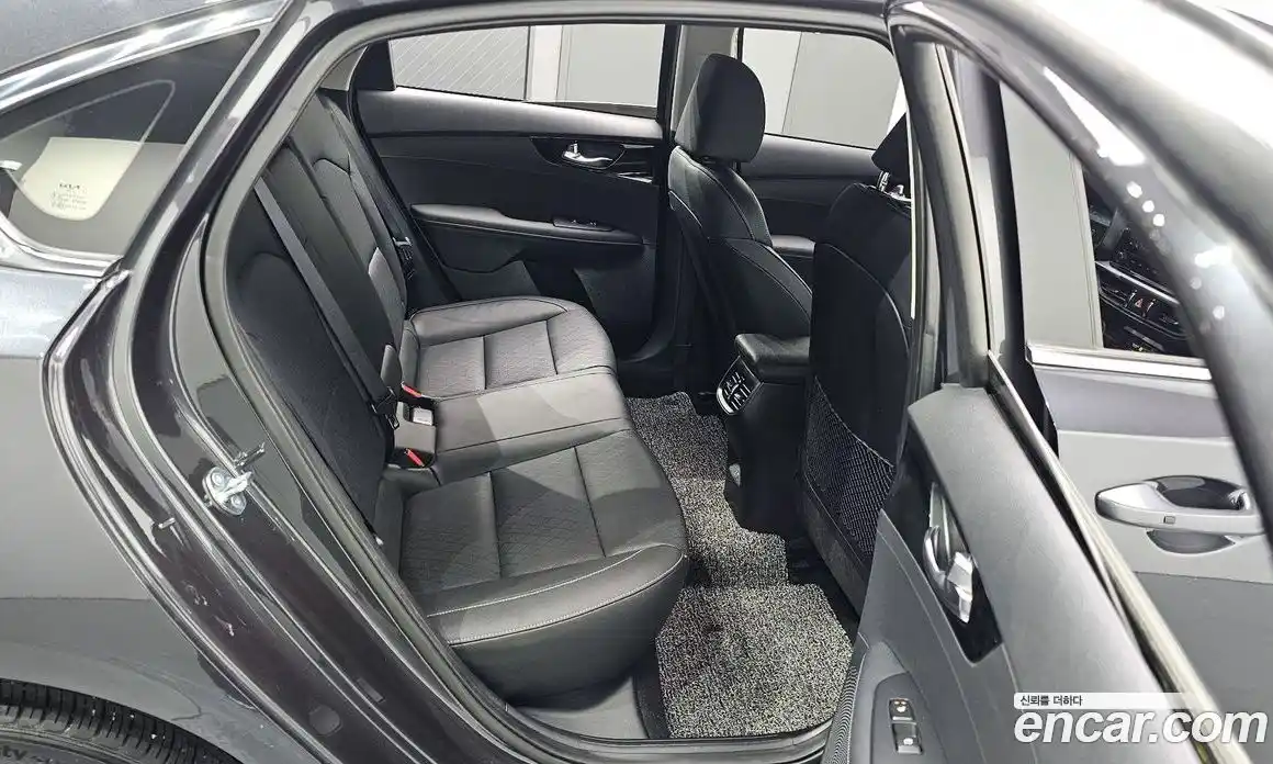 Kia K3 2024 1.6 Автомат в Москве № 120295, фото 11