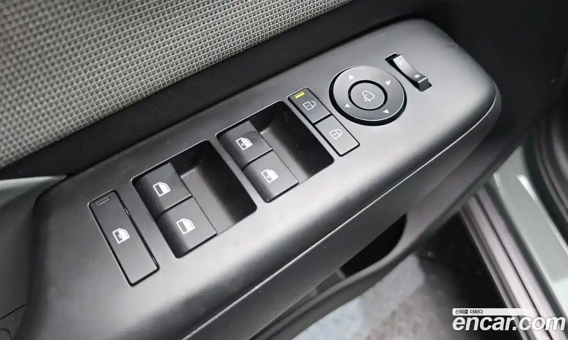 Hyundai Kona 2023 1.6 Автомат в Москве № 130214, фото 15